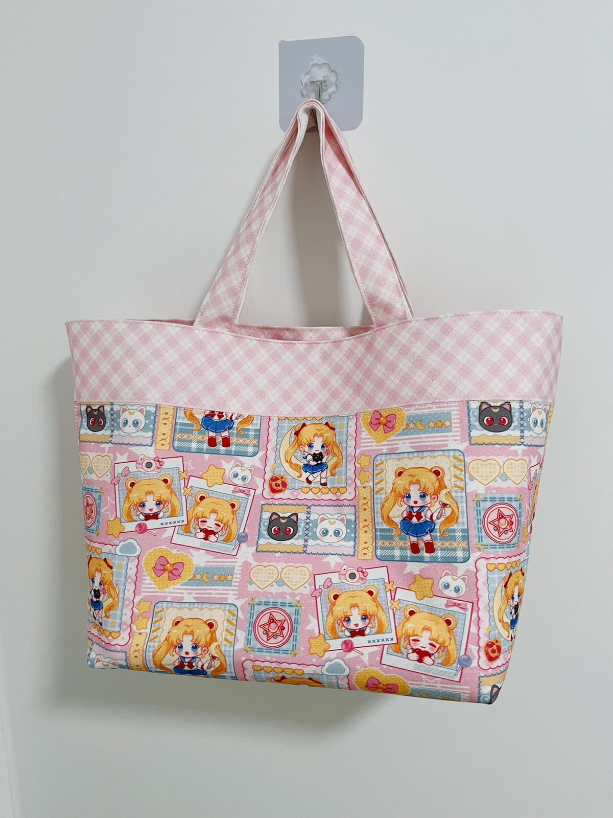 Rosa Canvas-Tote-Bag mit Gingham-Muster und Anime-Print