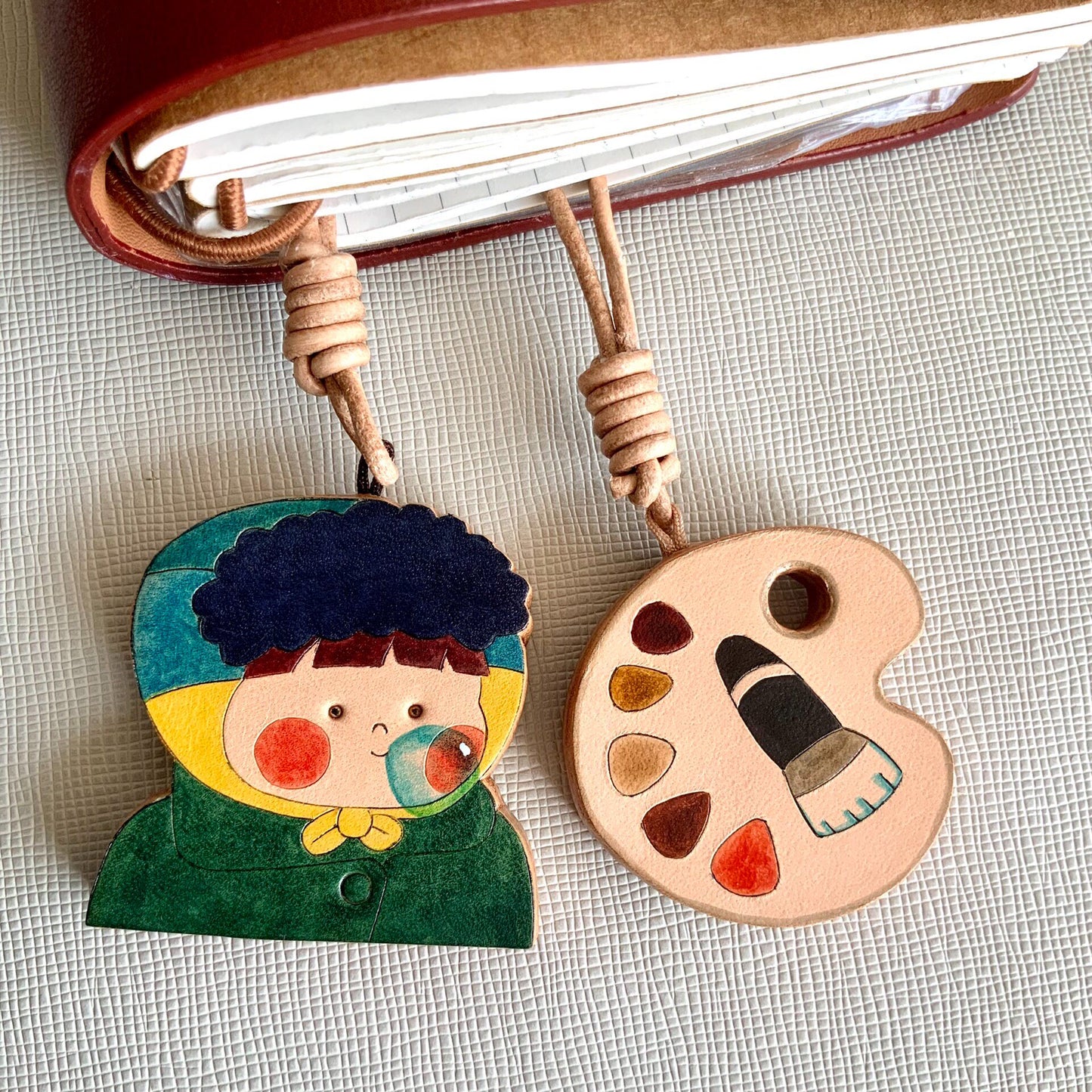 Italian Vegetable-Tanned Leather Double-Layer Hand-Carved Pendant Set