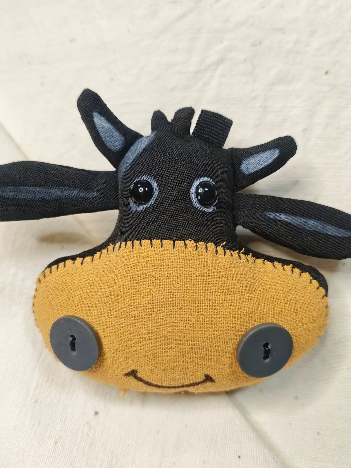 ハンドメイド ブルの布ぬいぐるみペンダント
