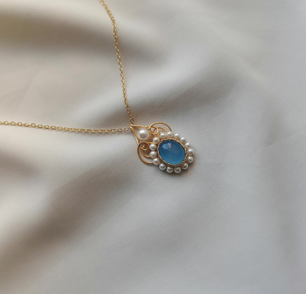Blue Chalzedon Wickelhkette