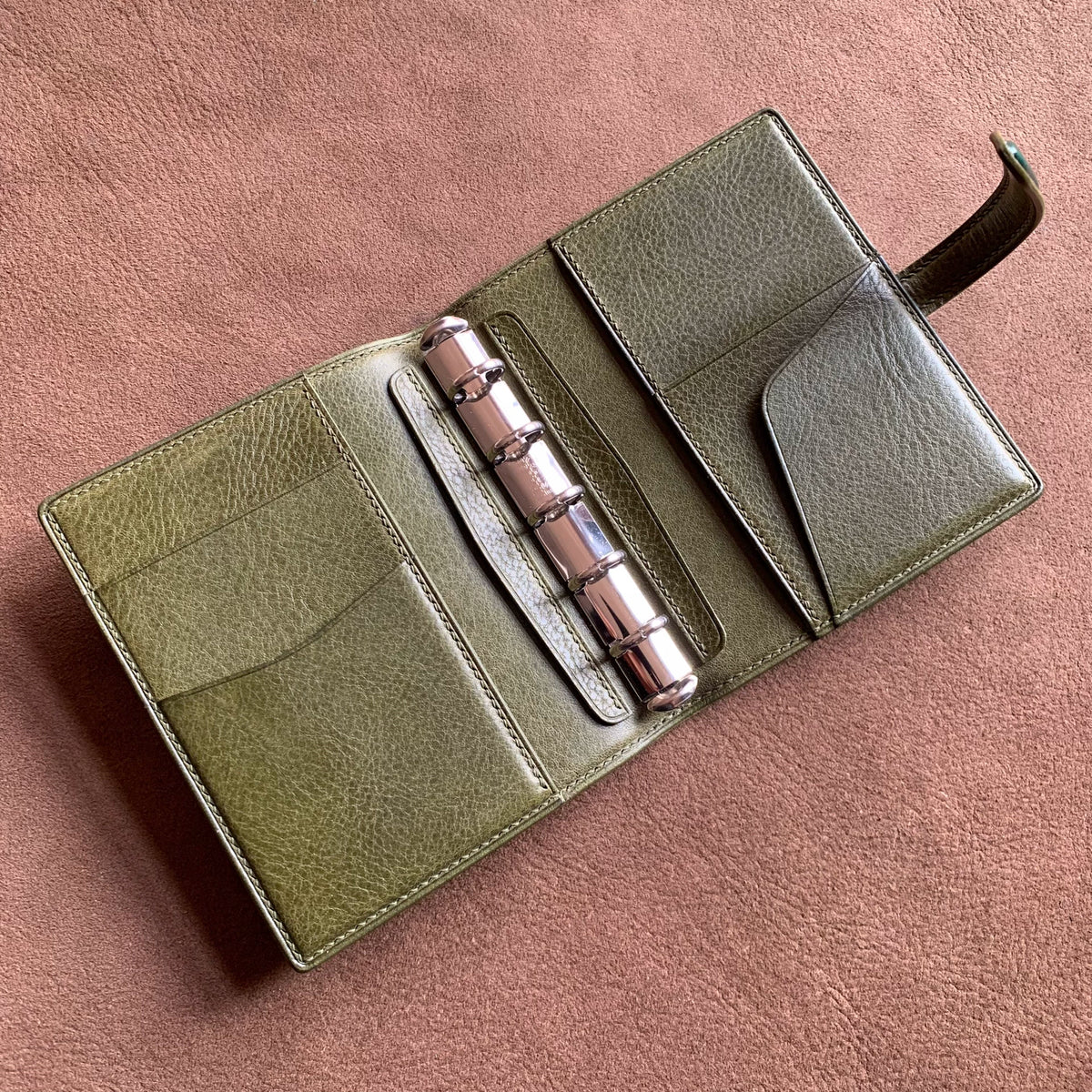Wide Loose Leaf Notebook Cover in Green Shell Cordovan