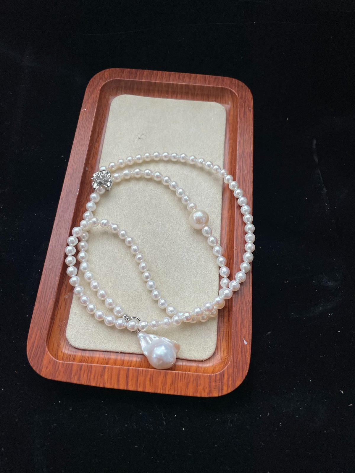 Collier Lariat en Perles Naturelles avec Pendentif Baroque