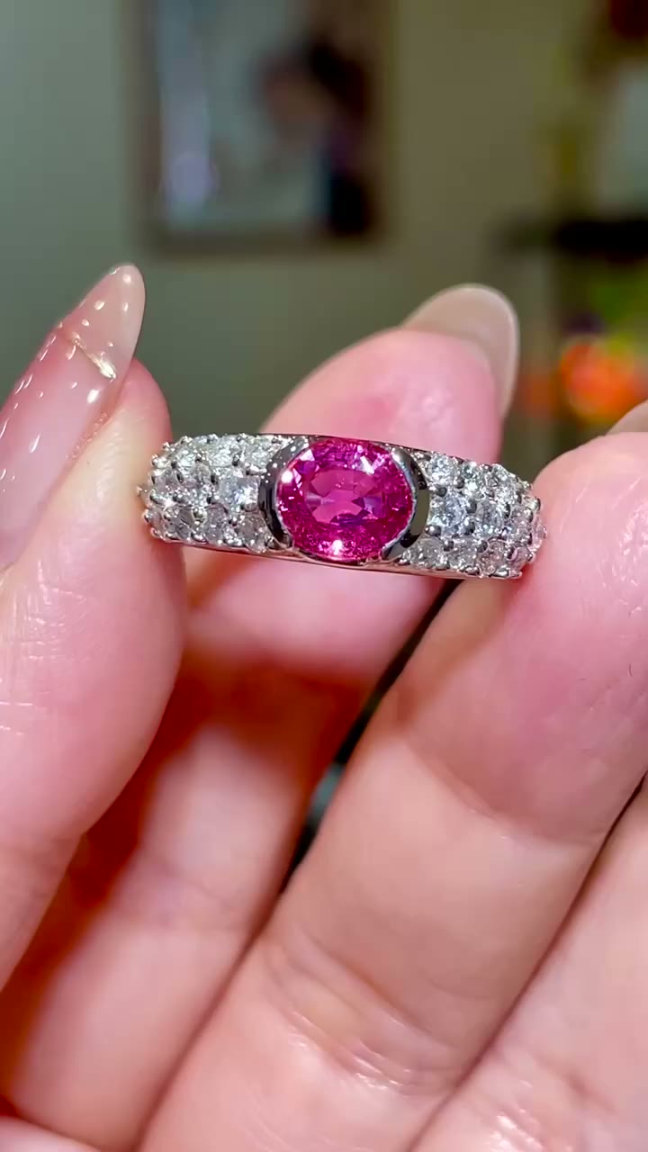 Pt900 Platinum Padparadscha Sapphire Diamond Ring