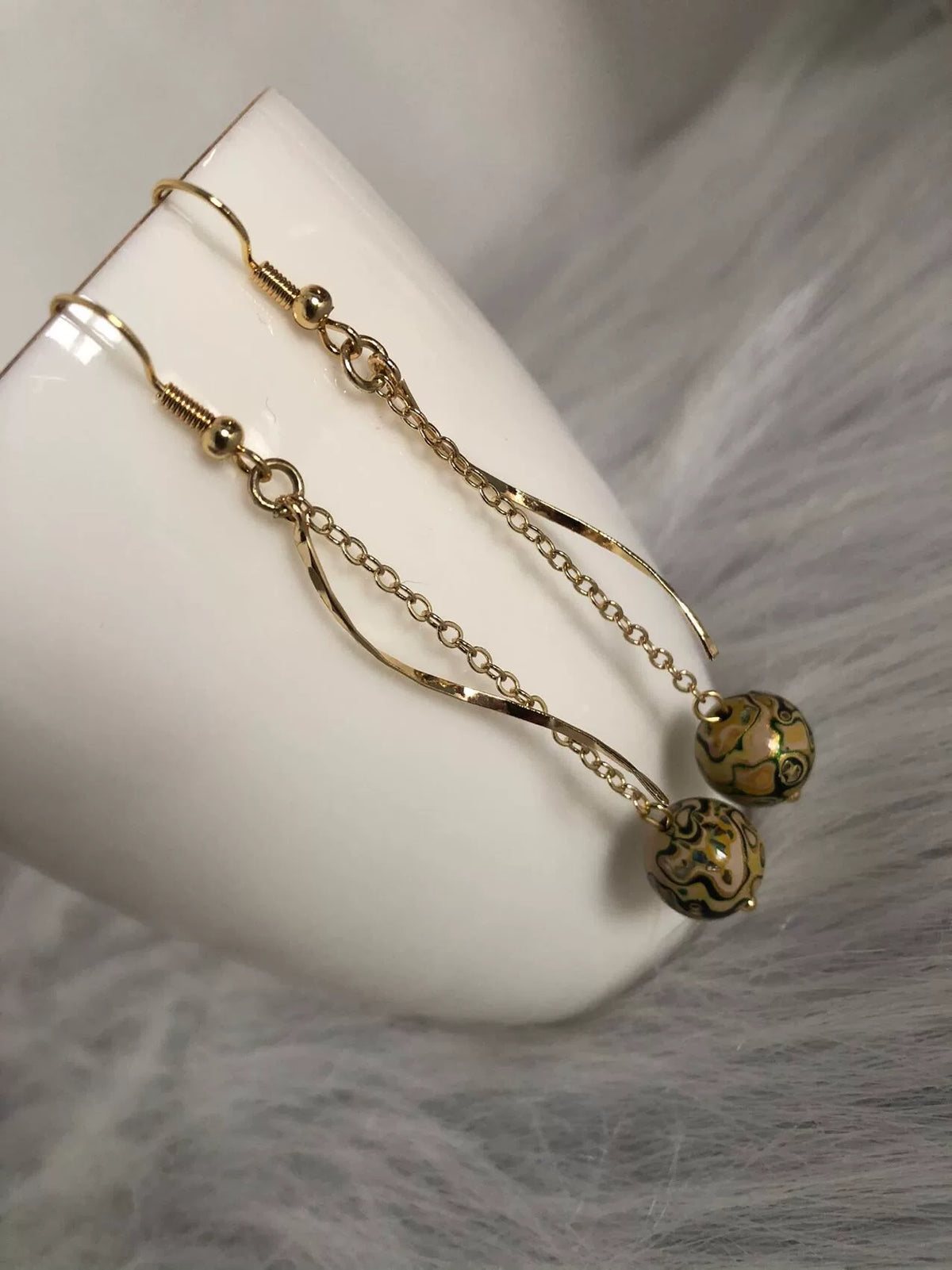 Brincos de Pendente com Contas de Laca e Pérola-Nácar