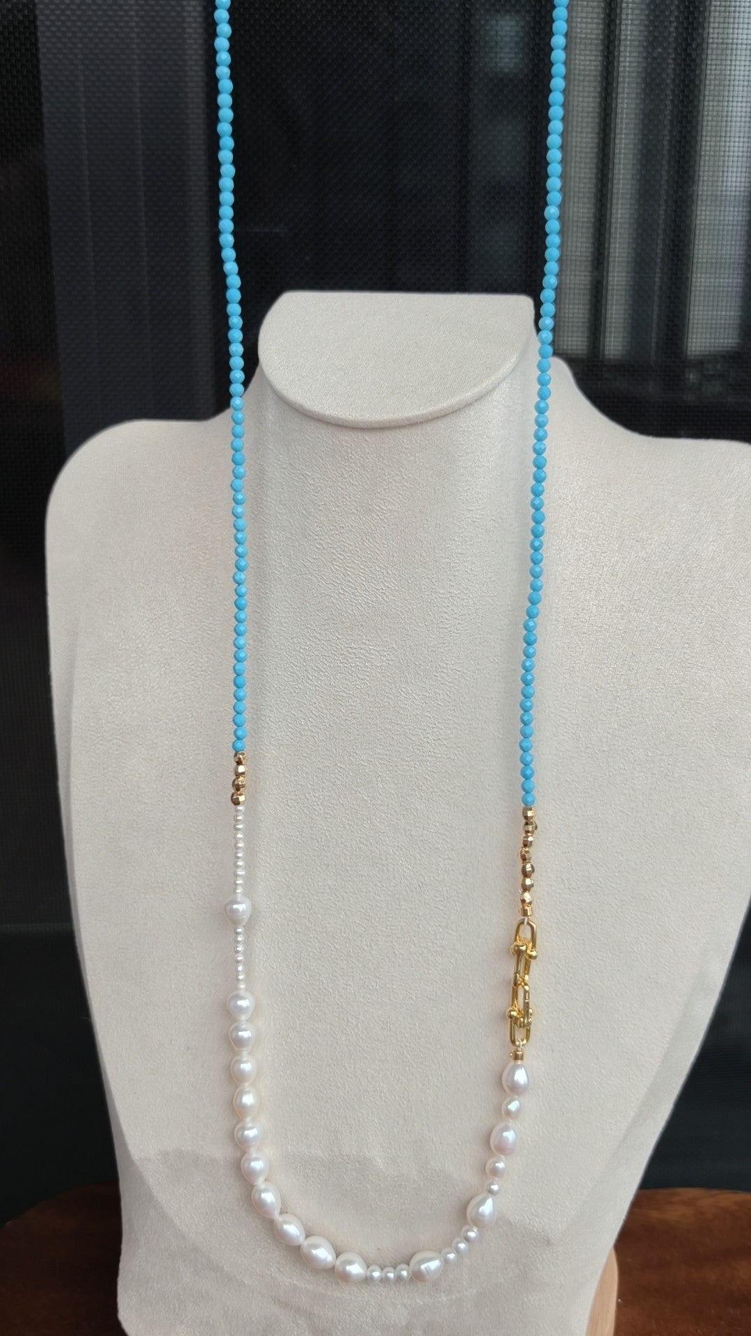 Colar de Pérolas de Água Doce com Contas Azul-Turquesa
