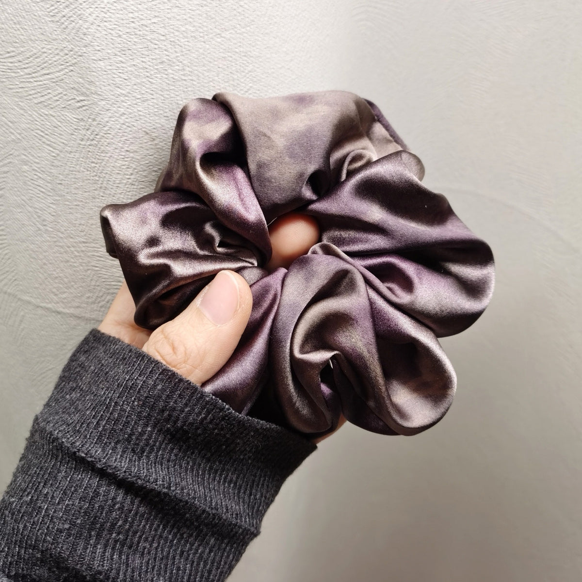 Pure Silk Gradient Night Purple Scrunchie