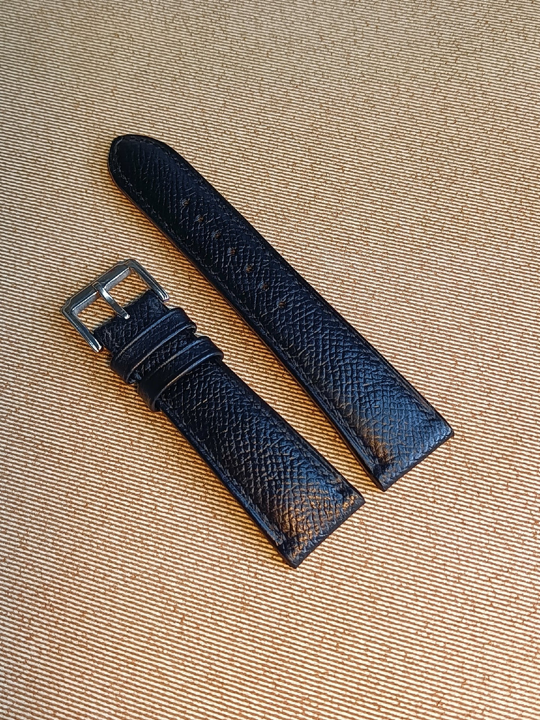 878442943301 - Image 1