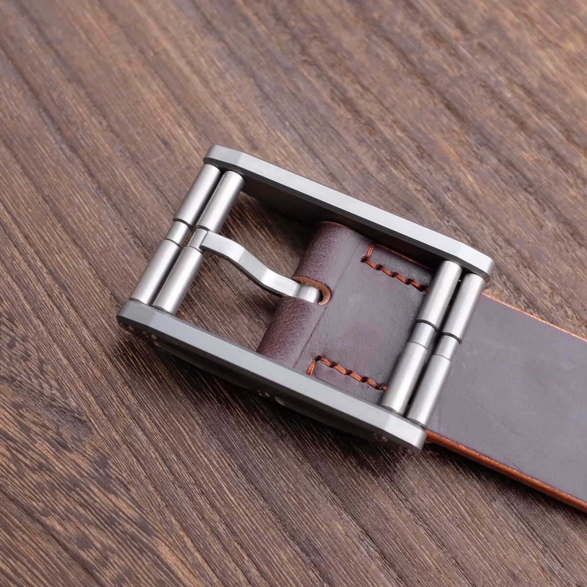 Titanium Buckle JE Harness Leather Belt