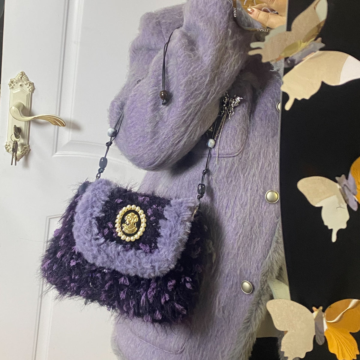 Mala de Tiracolo em Pelúcia Lavanda Tecida à Mão
