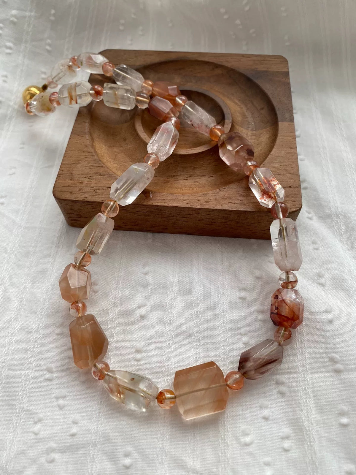 Collar de cuentas de cristal natural con separadores en ámbar