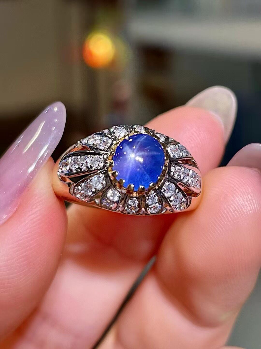 18k Two-Tone Gold Star Sapphire Ring with Diamond Pavé Wings