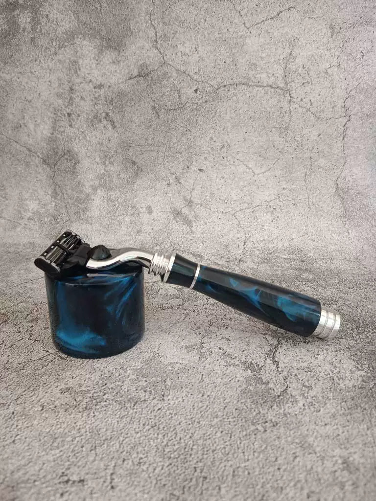 Juego de maquinilla de tres cuchillas en resina y aluminio hecho a mano