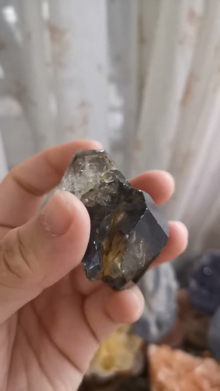 天然ティースケルトンクォーツ 結晶標本 94g