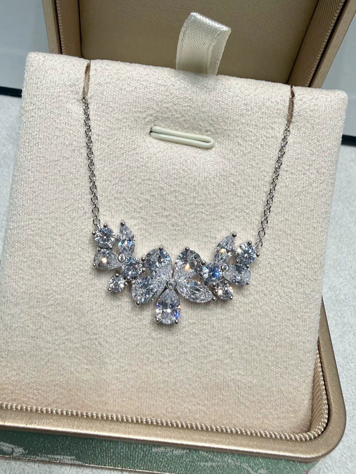 Collana Girocollo Floreale 45cm