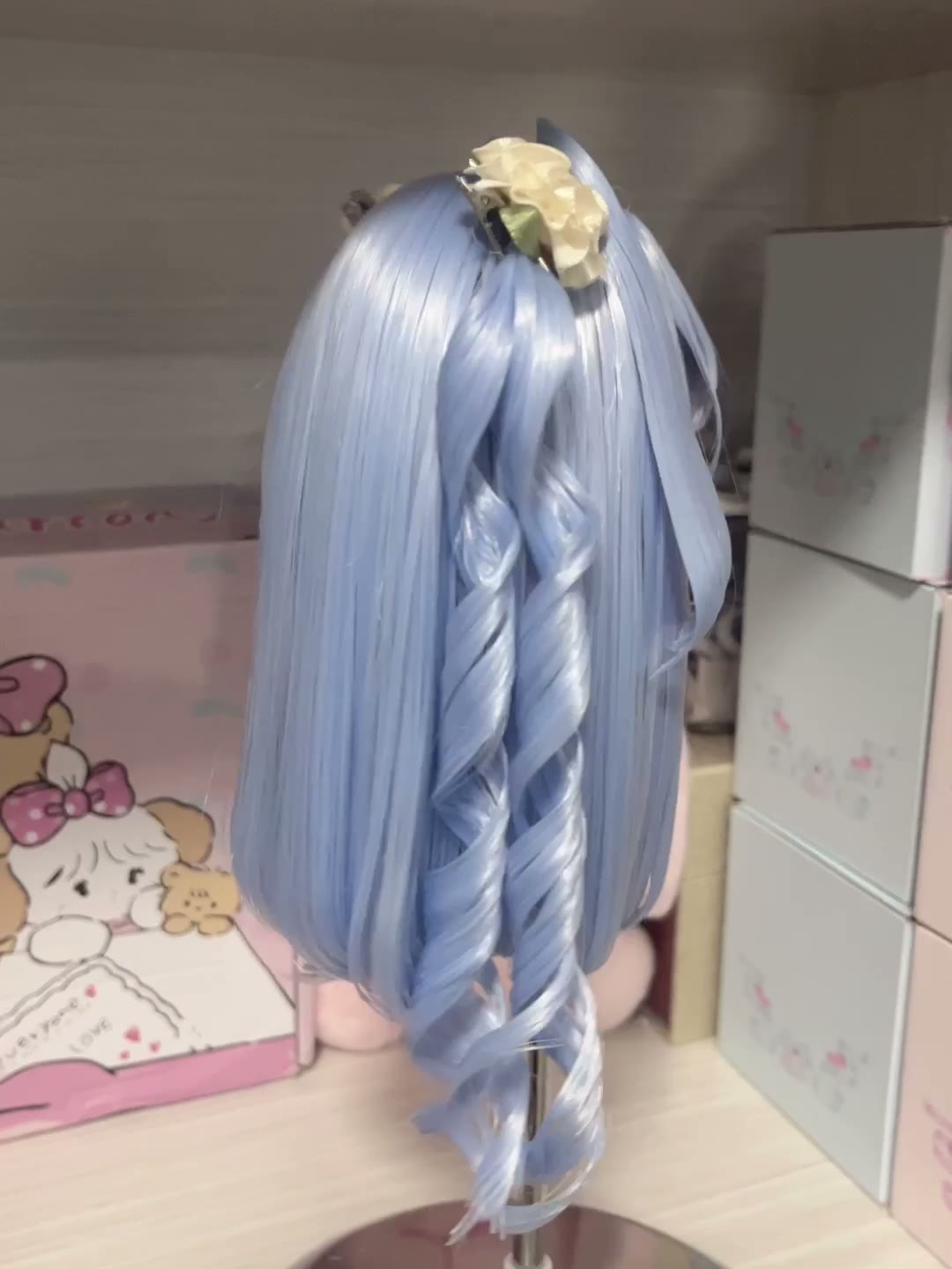 Peluca de muñeca de coletas azul pastel
