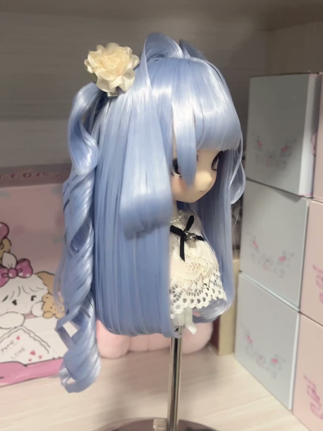 Peluca de muñeca de coletas azul pastel