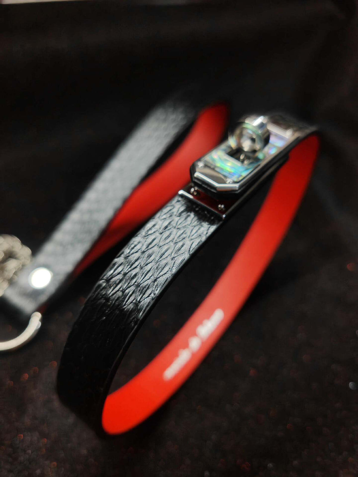 855951619985 - Image 1