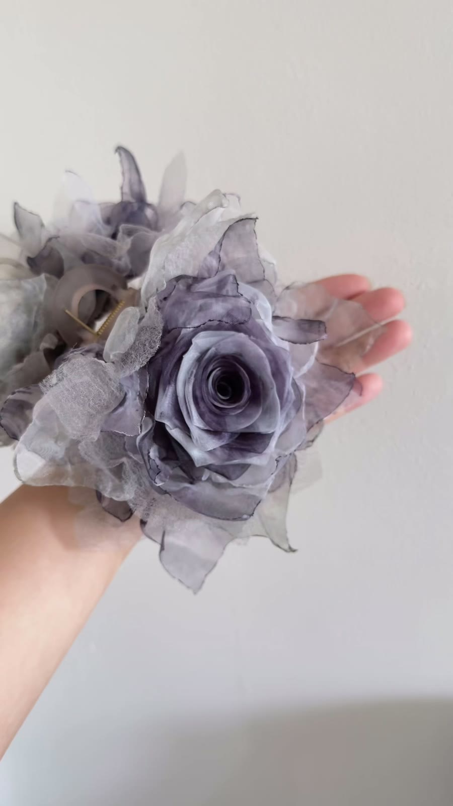 Gray Blue Floral Claw Clip Three Roses