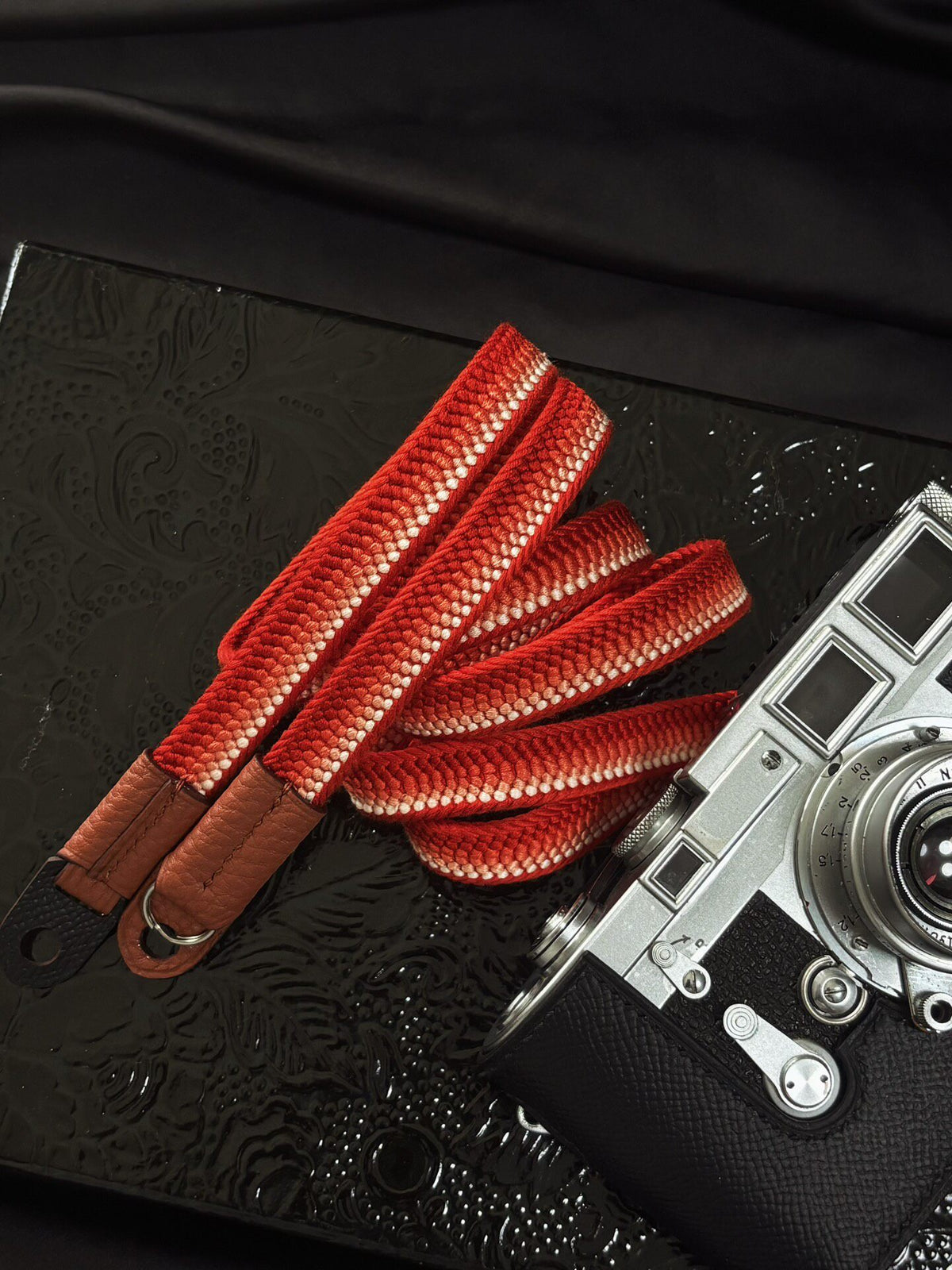 1083513840464 - Image 1