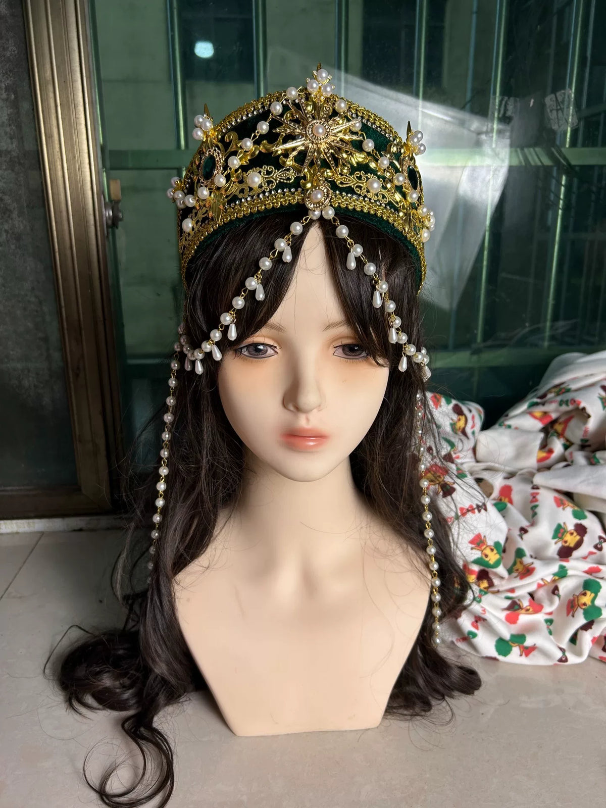 Green Velvet Gold Pearl Crown