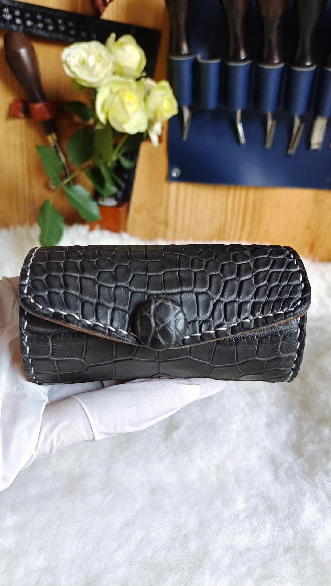 Funda para nueces wenwan en piel de caimán