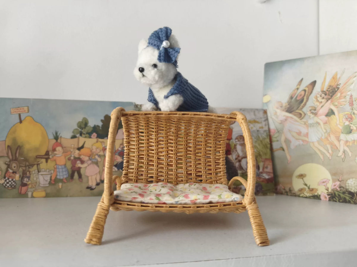 Handwoven Mini Rattan Chair for BJD Dolls