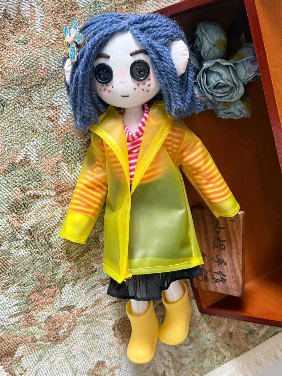 Button Eye Doll Caroline 30cm