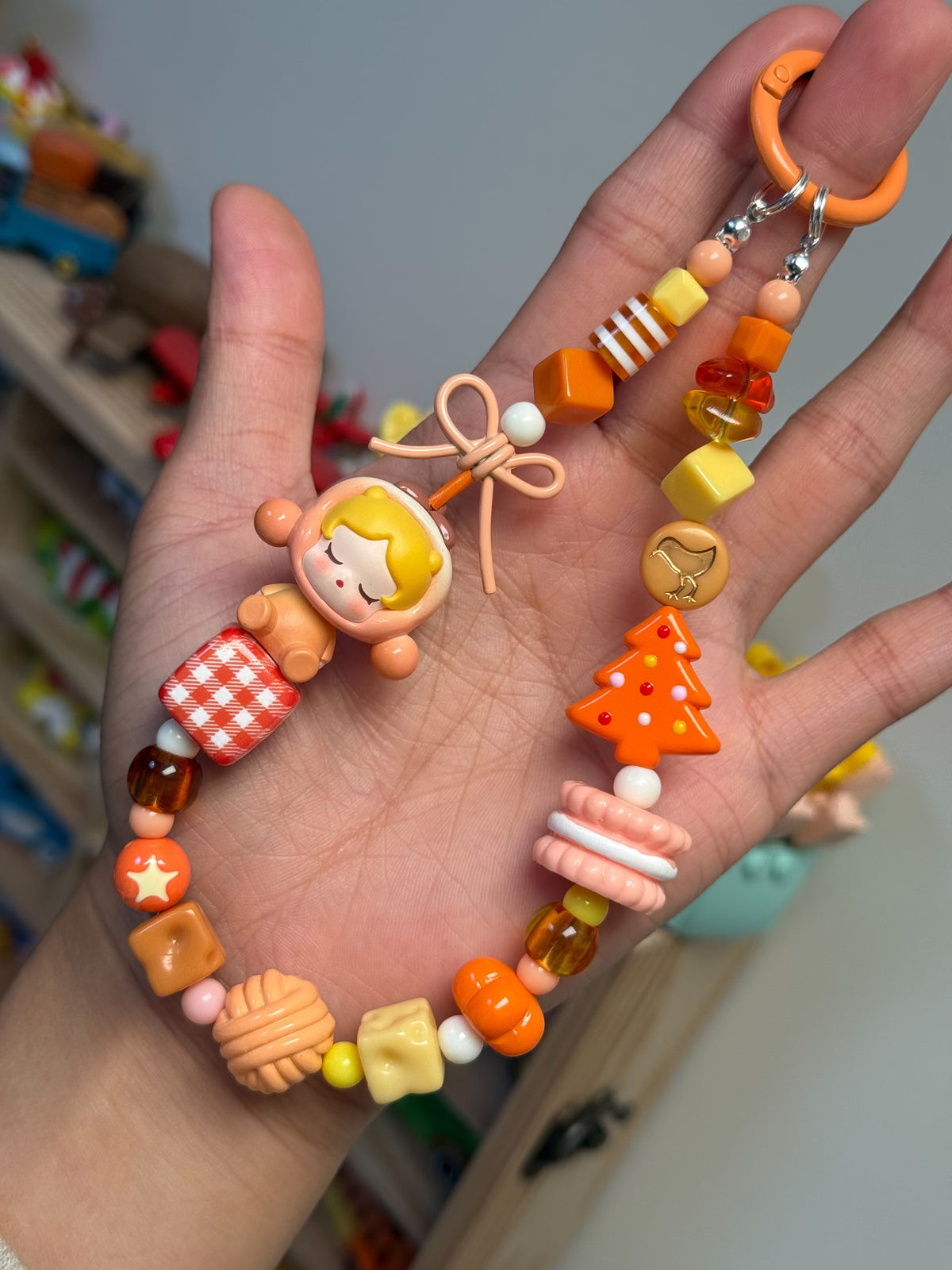 Dragonne de téléphone perlée, charm de sac et porte-clés orange