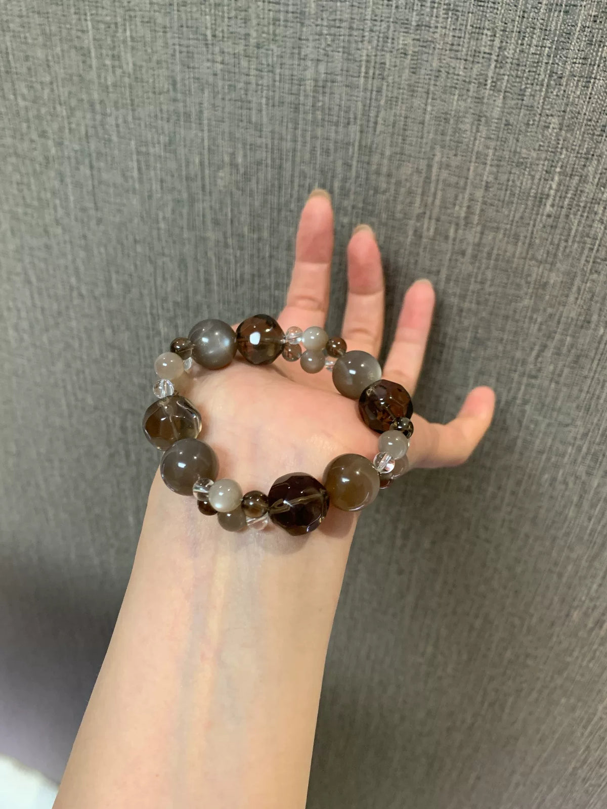 Pulseira de Cristal Quartzo Fumado e Pedra da Lua Milk Tea