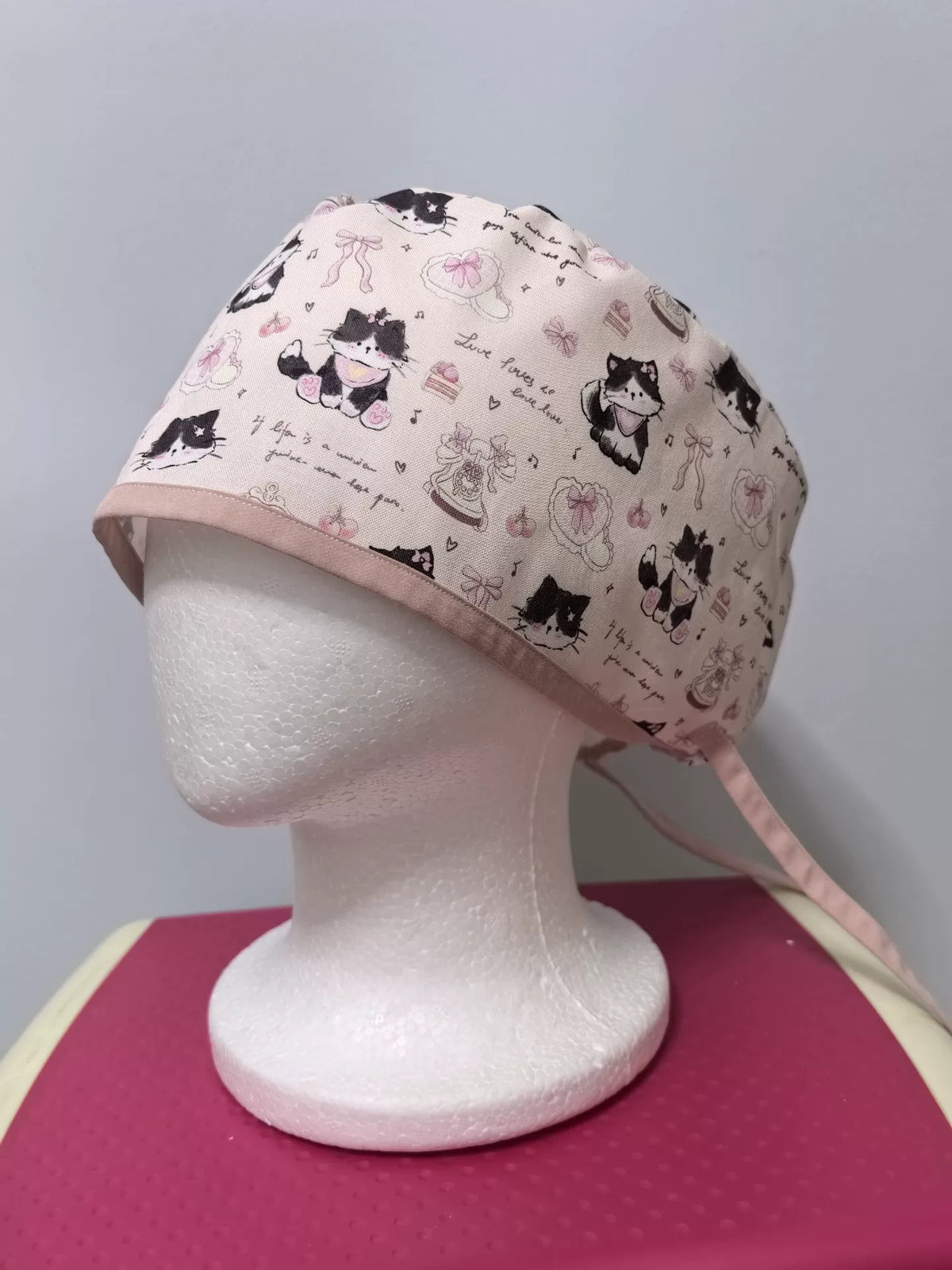 Gorro quirúrgico de algodón con gatos y té