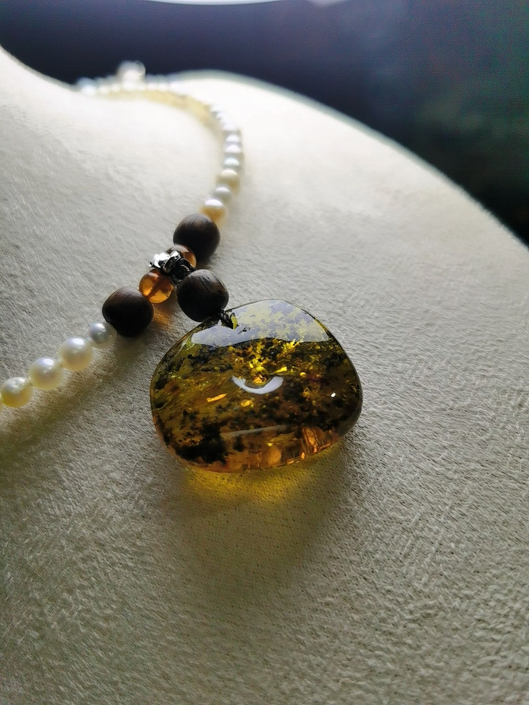 Natural Freshwater Pearl Amber Necklace