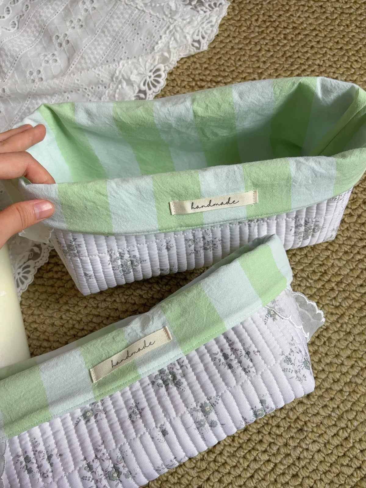 Melongrön randig förvaringskorg för skrivbord