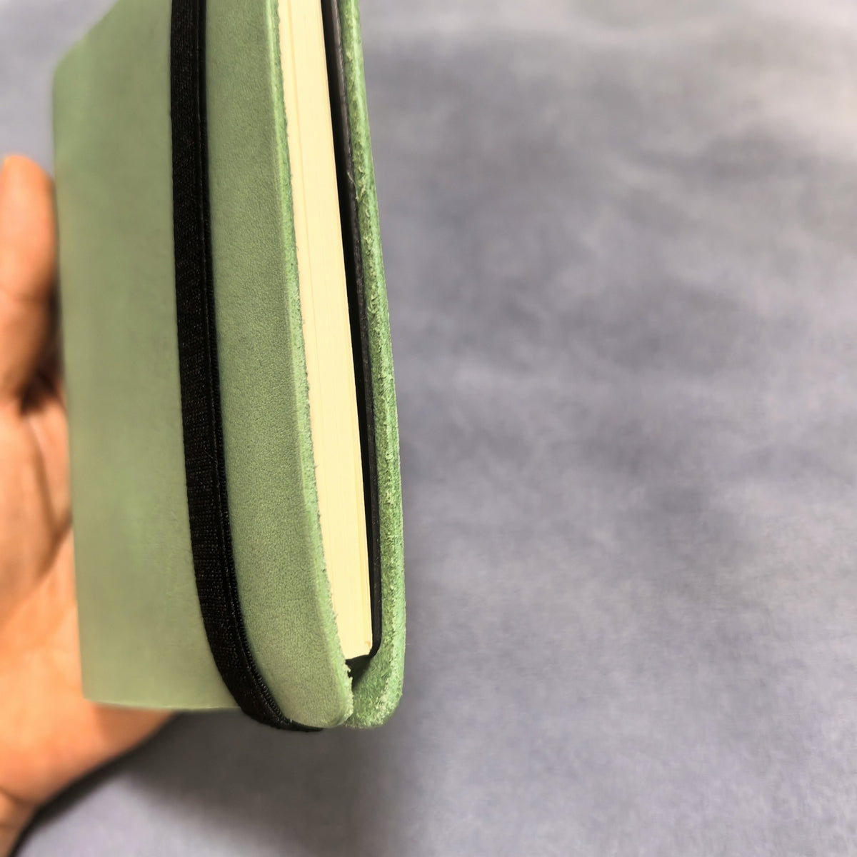 Vegetable Tanned Bull Leather M5-74 Loose Leaf Notebook