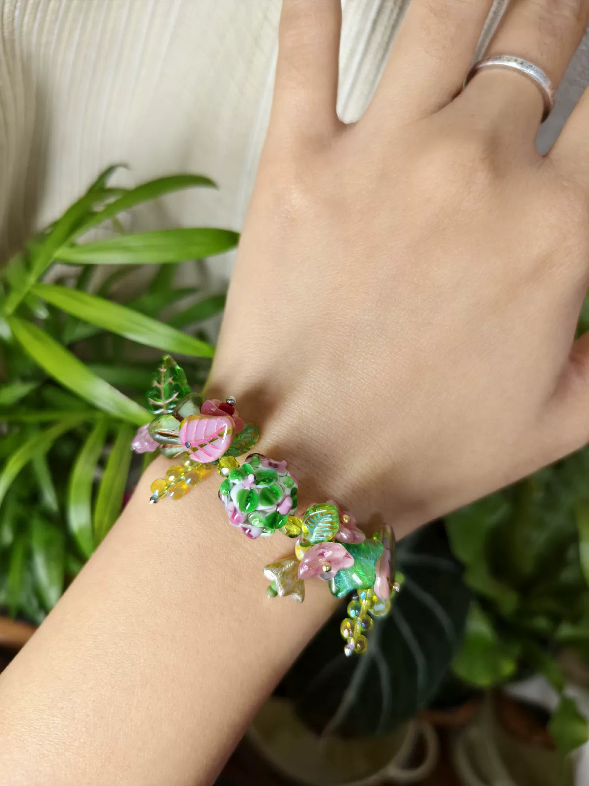 Bracelet floral en perles de verre tchèques