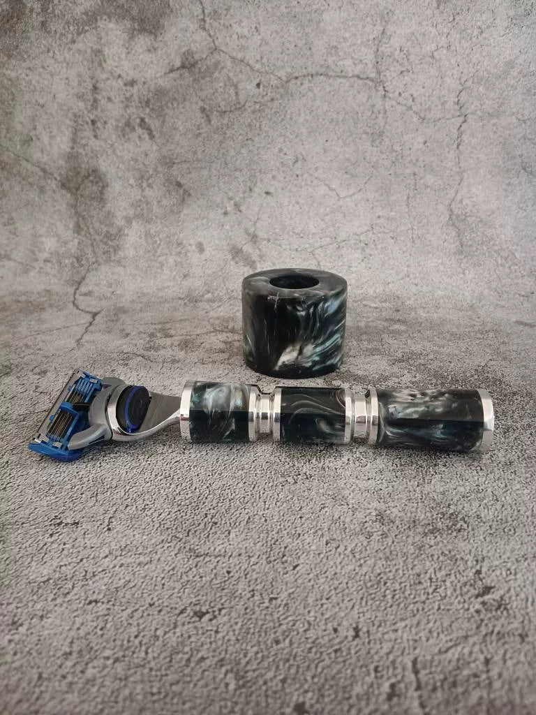 Handcrafted Manual Razor with Alumilite Resin Handle