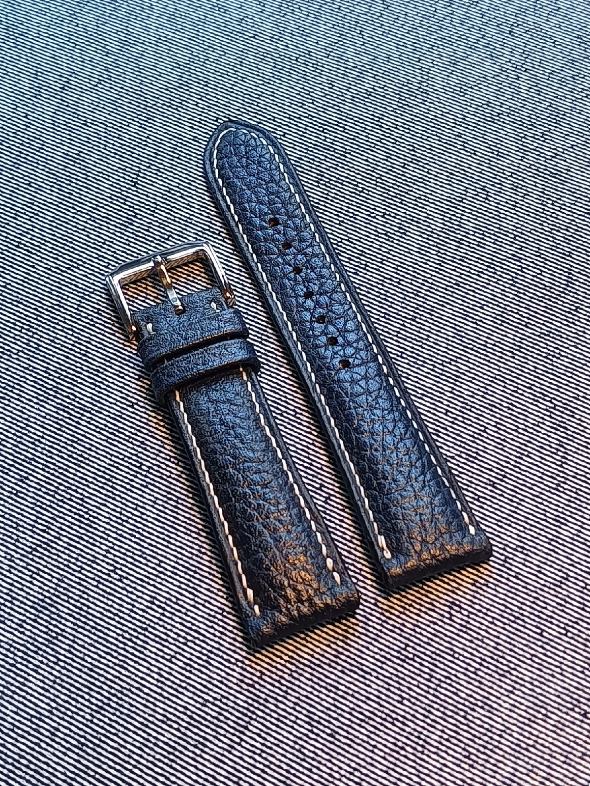 771716317300 - Image 1