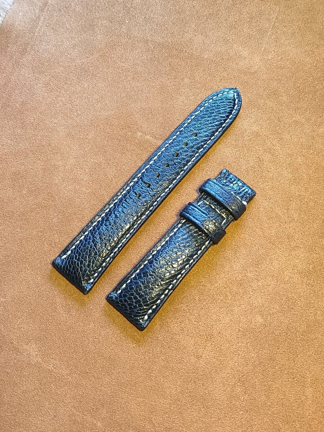 948626543785 - Image 1