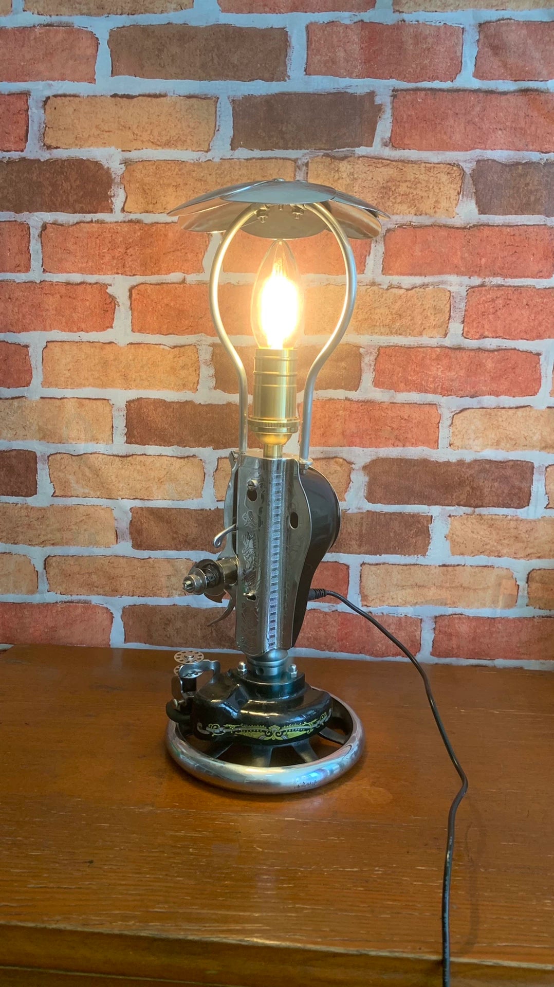 Candeeira de Mesa Industrial Mecânica de Metal 37 cm