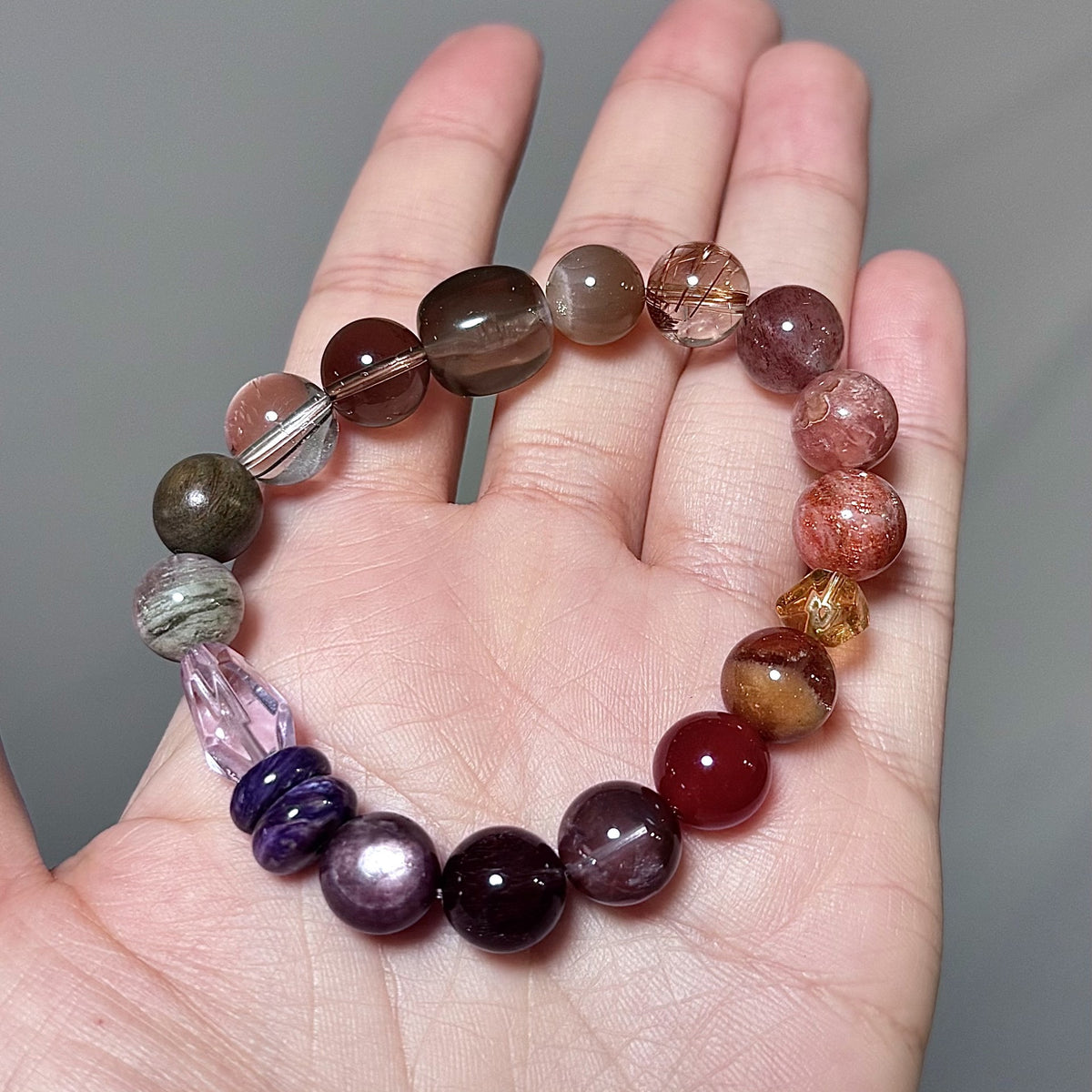 Bracciale con Quarzo Phantom Rosso, Rutilato e Pietra di Luna
