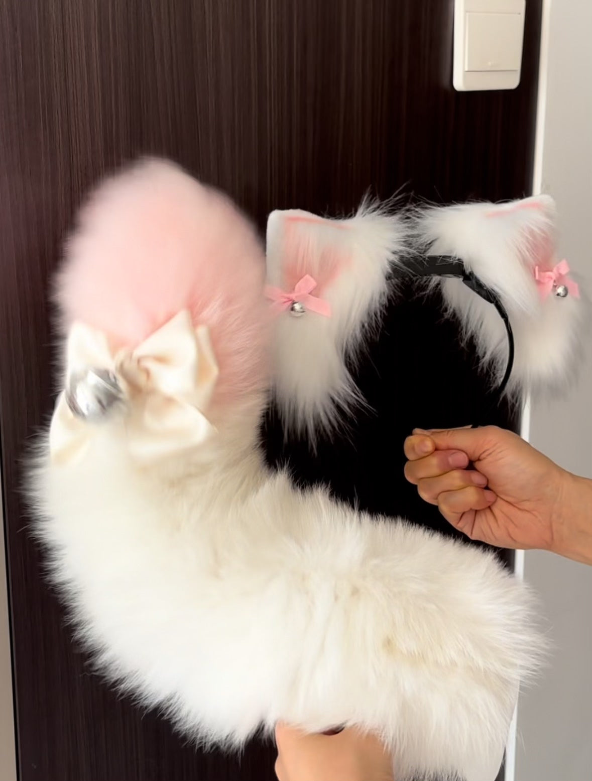 White Pink Electric Cat E