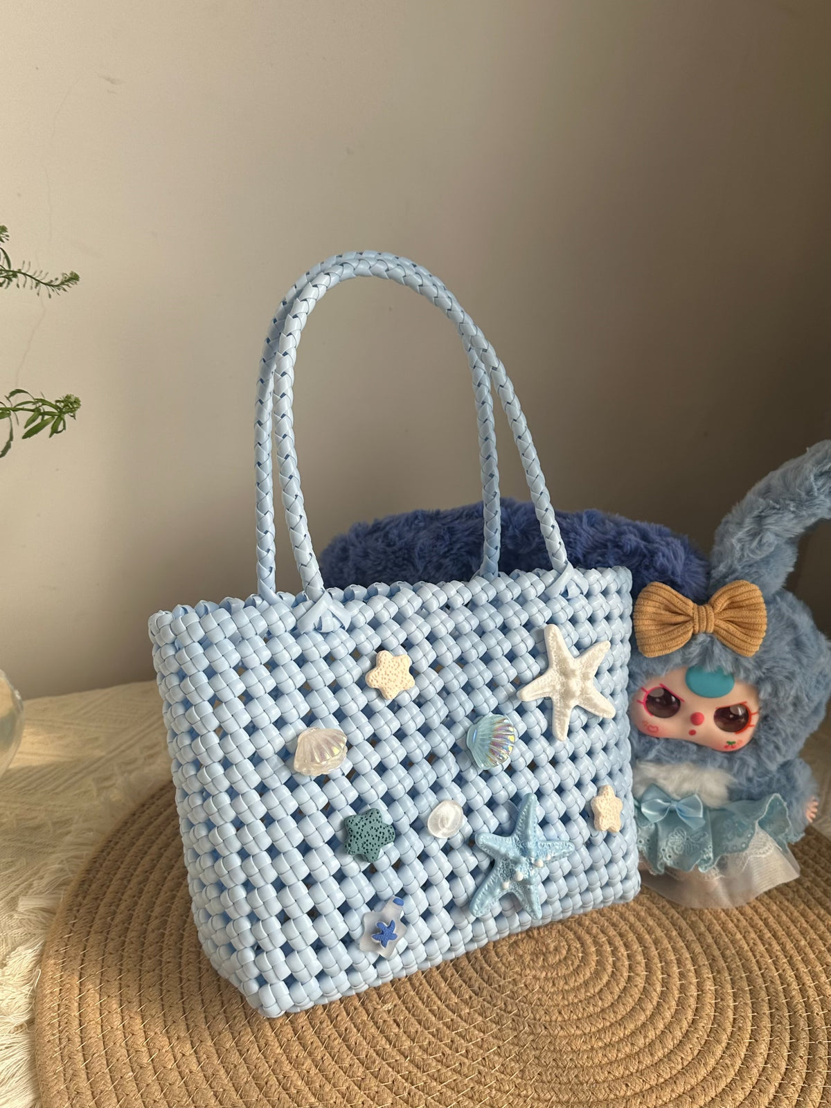 Bolsa de Vime Tecida à Mão em Azul Bebé