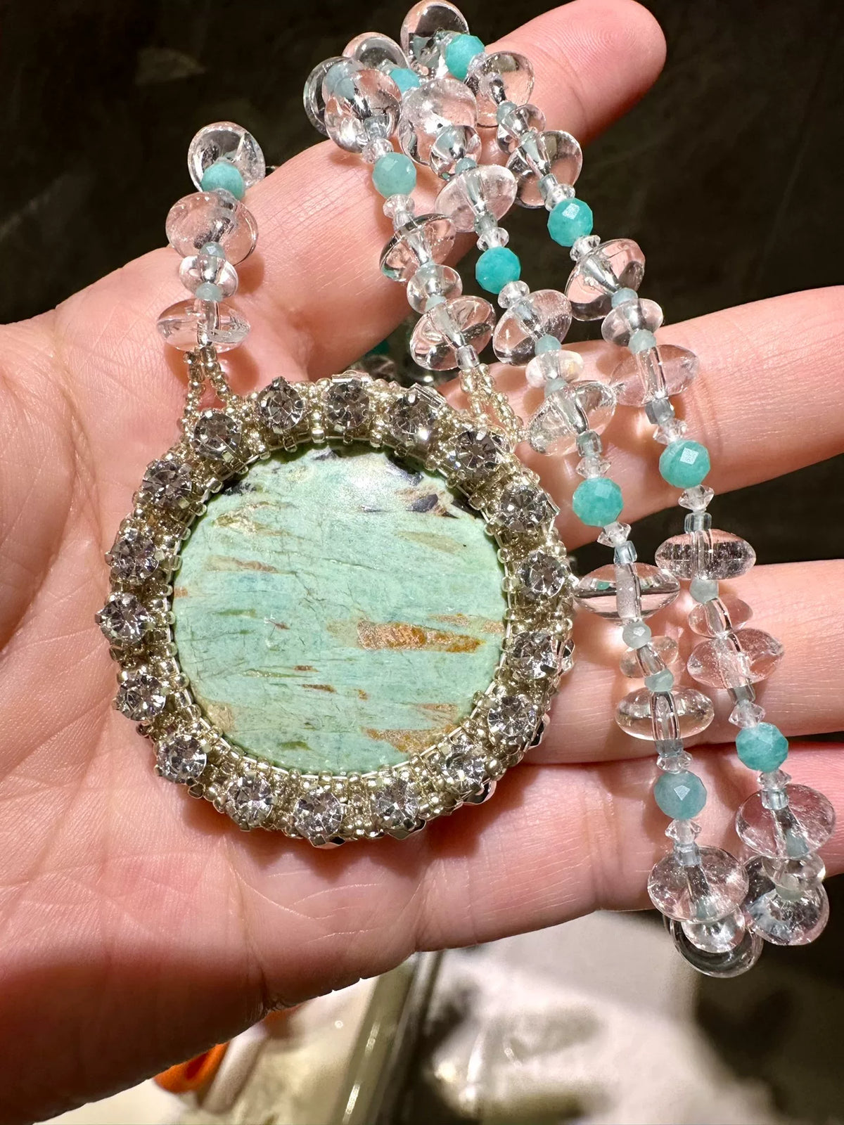 Collar de jersey con cuentas y turquesa chilena