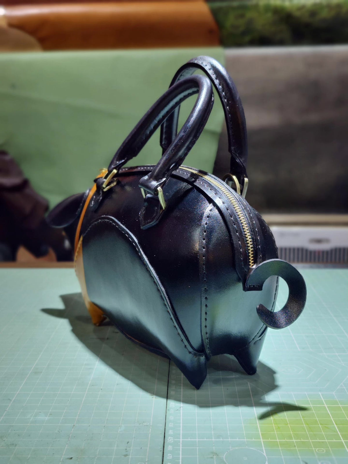 Marineblaue Leder-Handtasche Schwein Crossbody