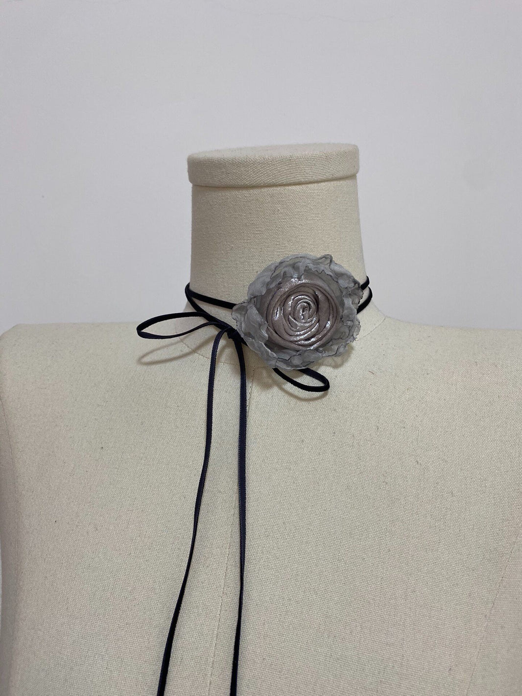 752297274208 - Image 1