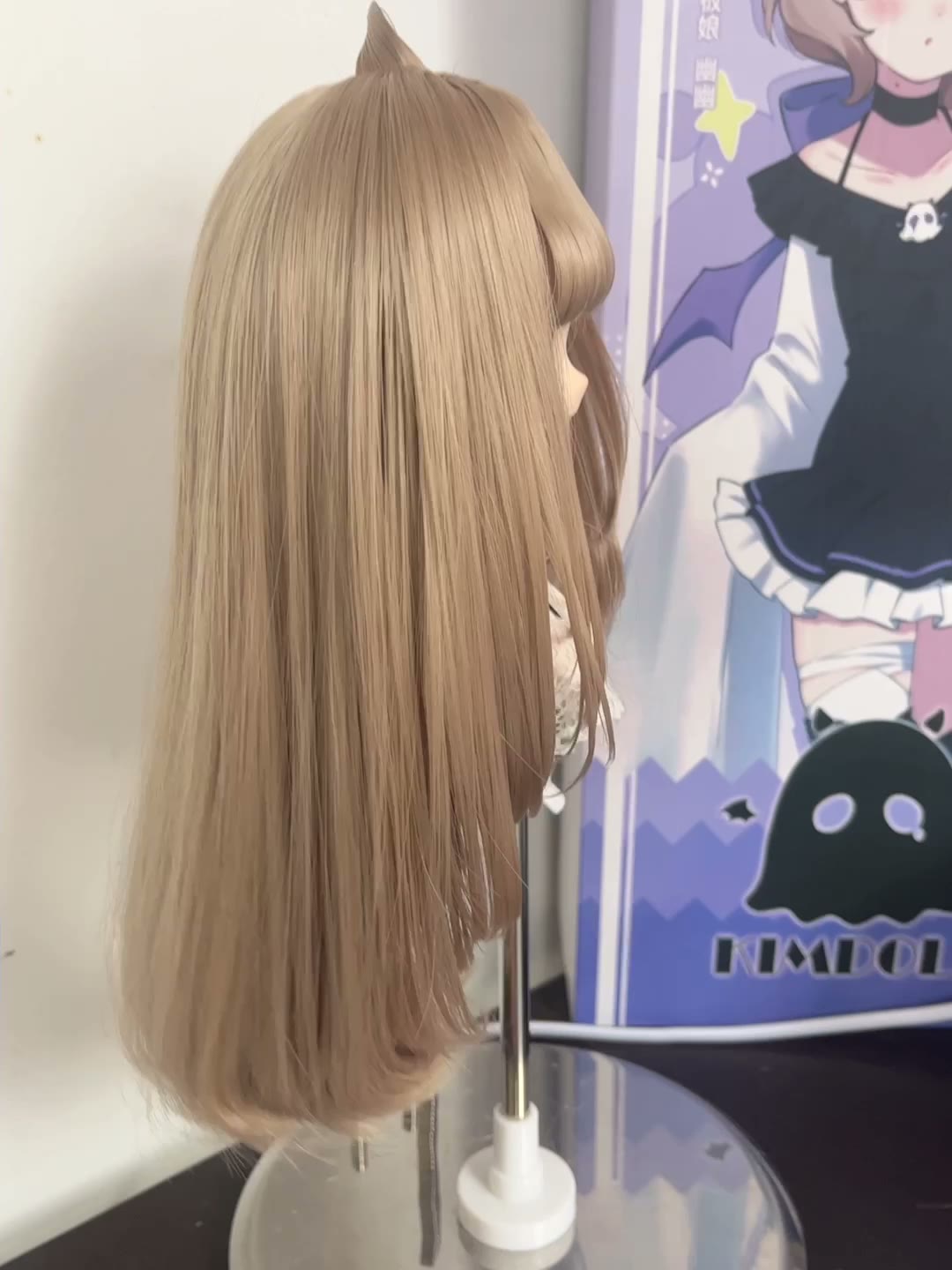 Dockperuk Askblond med Ahoge