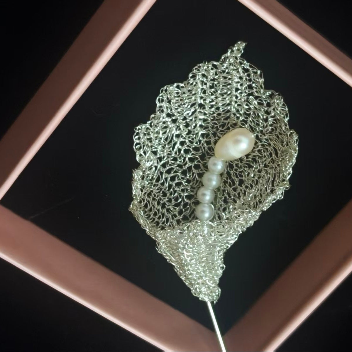 Handmade Crochet Calla Lily Brooch with Pearls