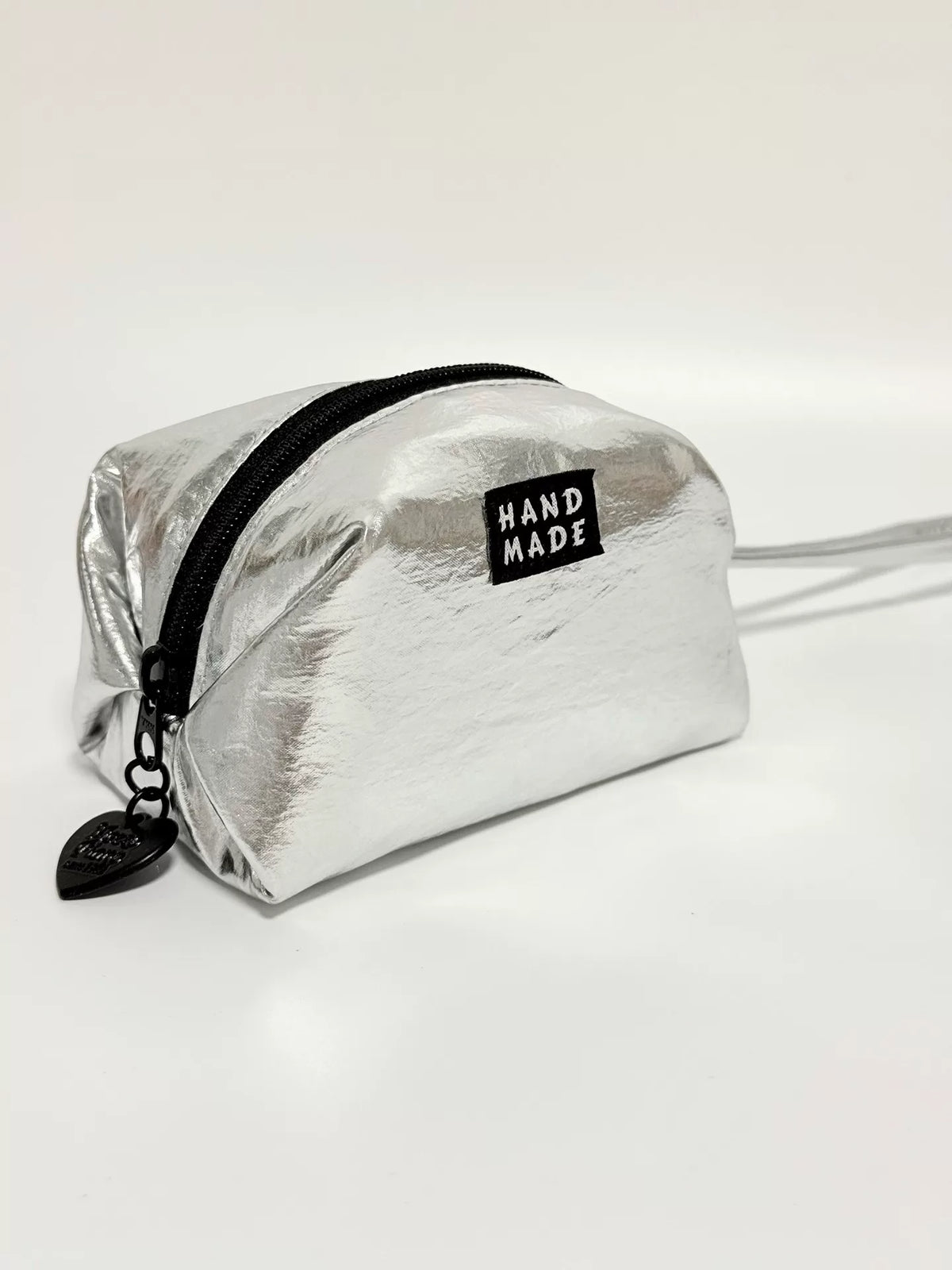 Pochethette zippée matelassée argent métallisé