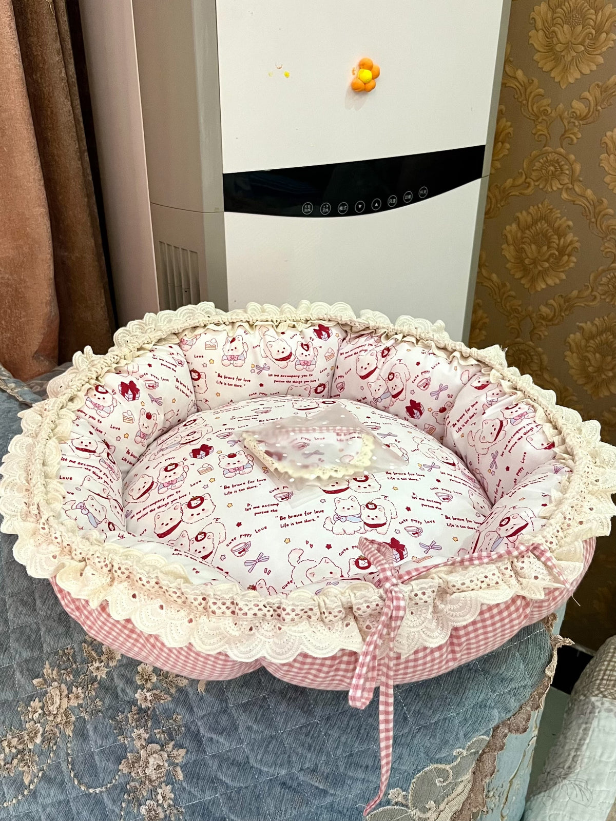 Pink Gingham Plush Round Cat Bed