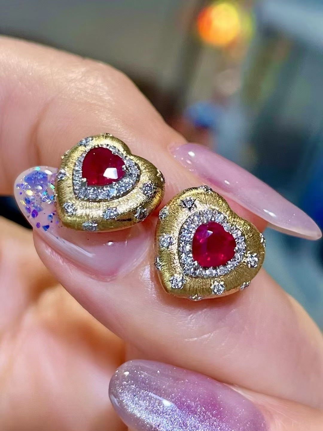18K Gold Heart Stud Earrings with Red Gemstone and Brushed Finish