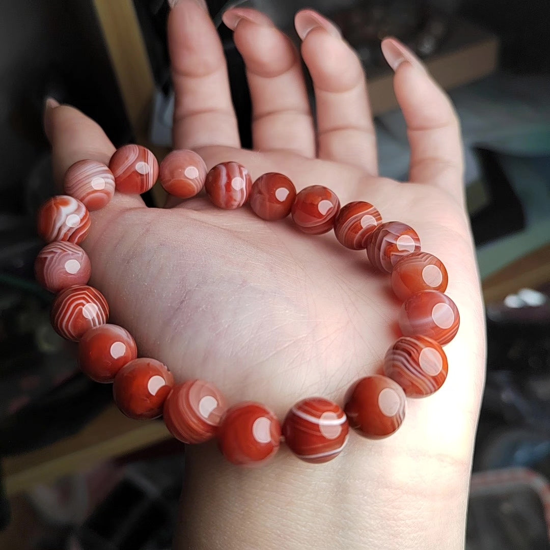 Bracelet en perles d'agate rouge du Sud rubanée naturelle